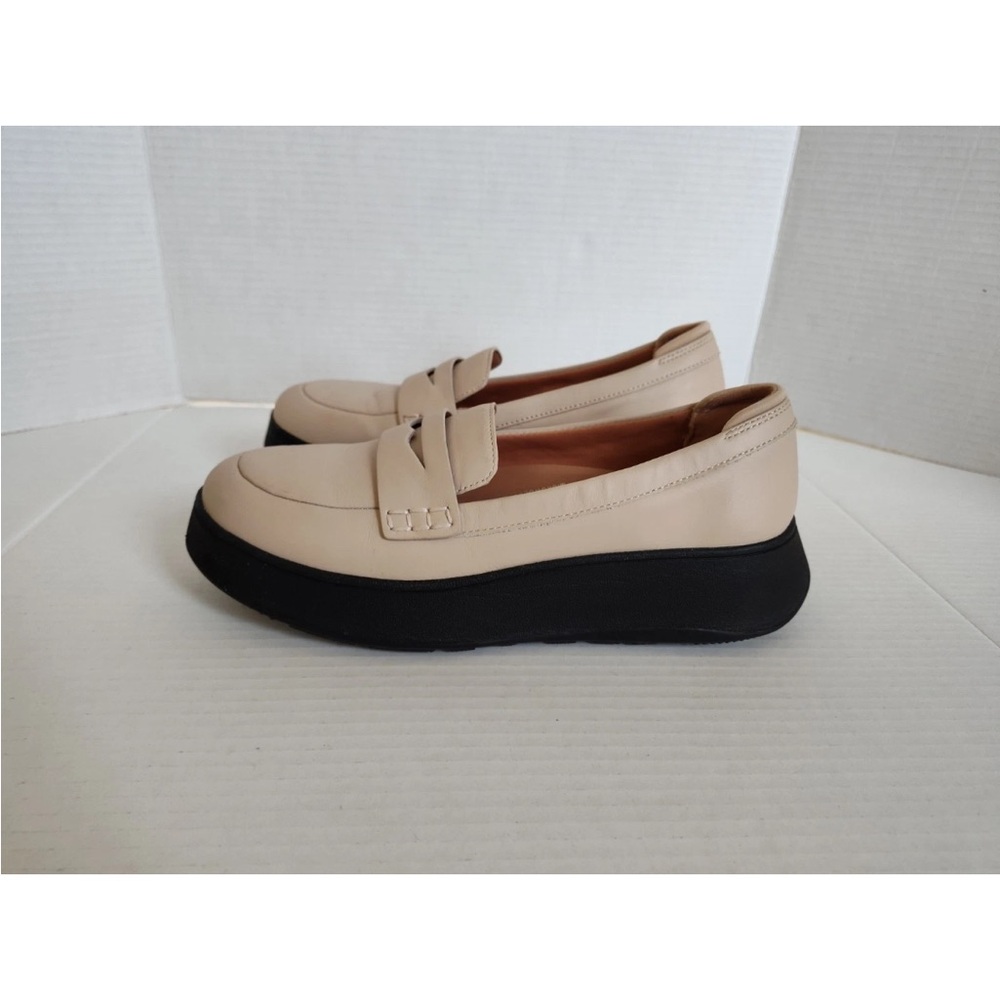 Fitflop Cream Loafers with Black Sole
